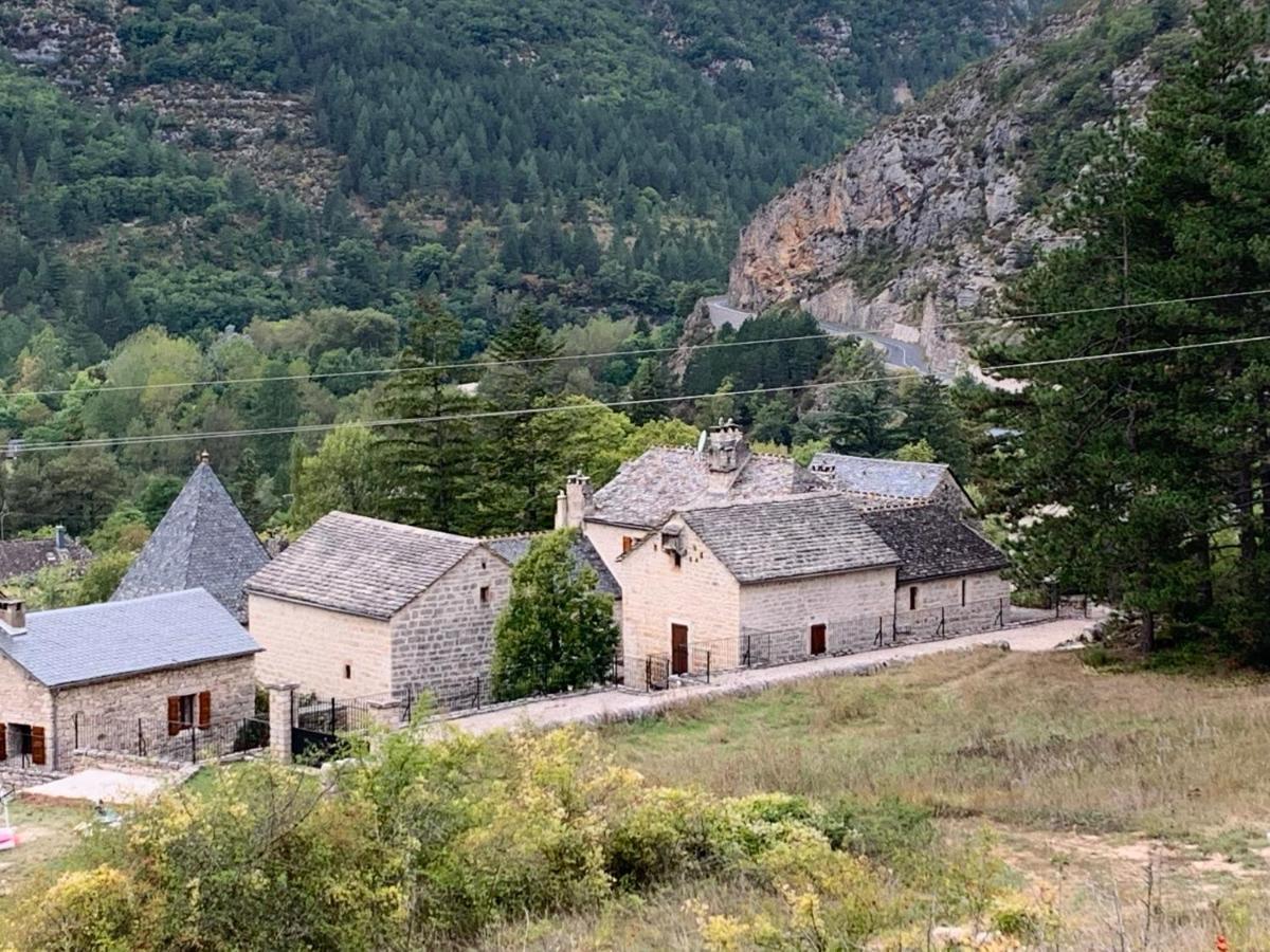 Quezac  La Voutee 5 Epis Avec Bain Finlandais Prive Au Manoir Du Charme Gorges Du Tarn Bed & Breakfast エクステリア 写真