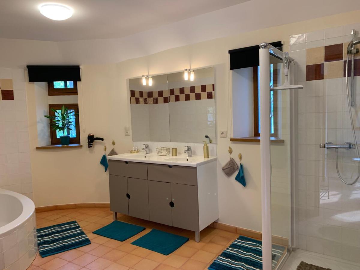 Quezac  La Voutee 5 Epis Avec Bain Finlandais Prive Au Manoir Du Charme Gorges Du Tarn Bed & Breakfast エクステリア 写真